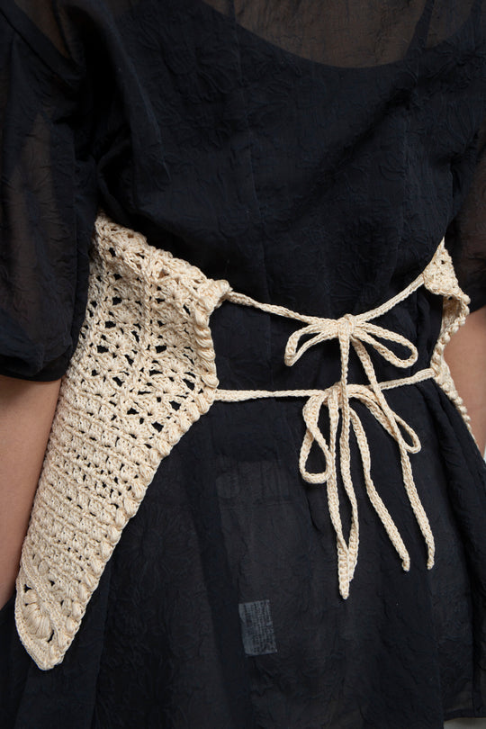 Lover’s knot & beads crochet top ecru