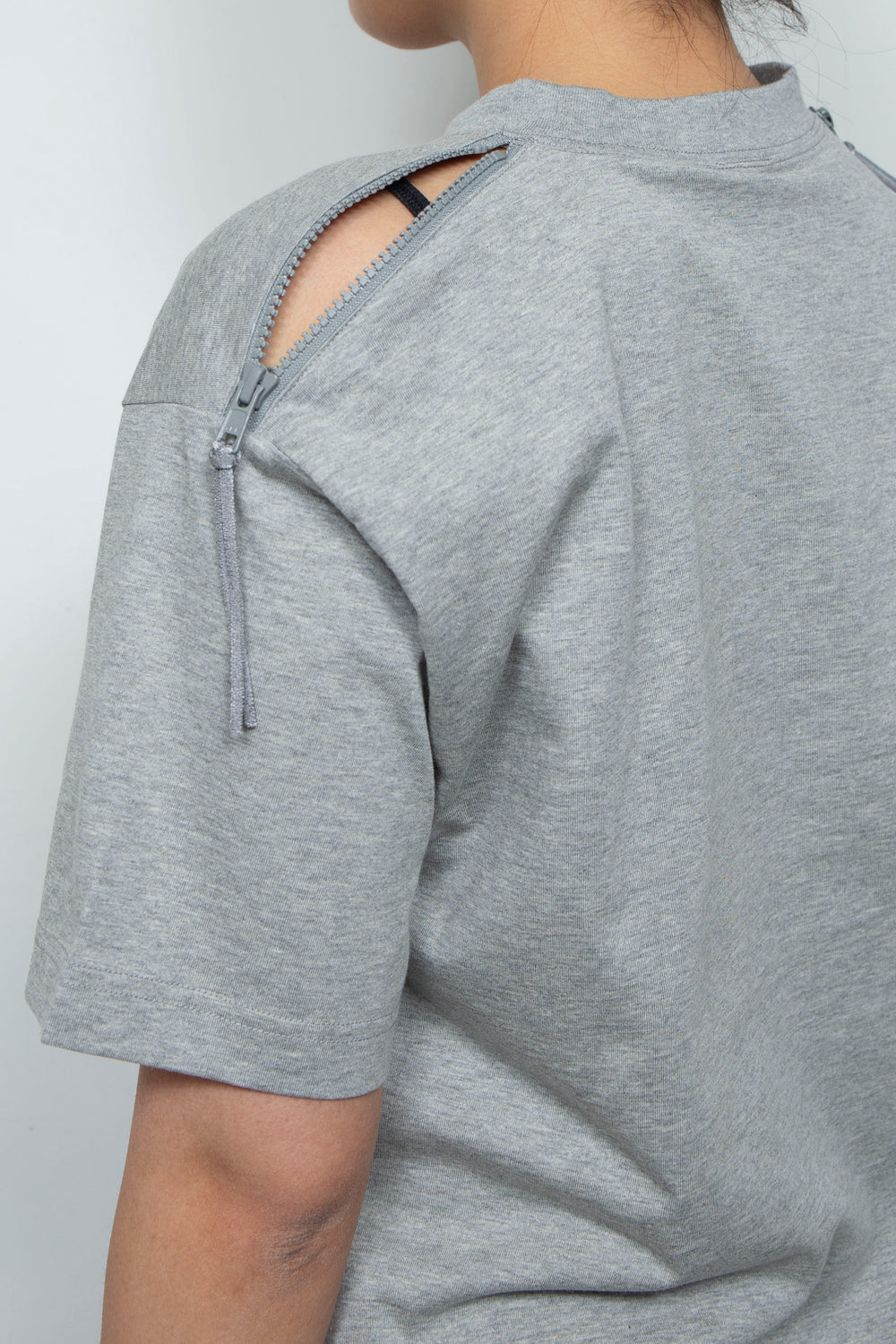260110 T-SHIRT GRAY