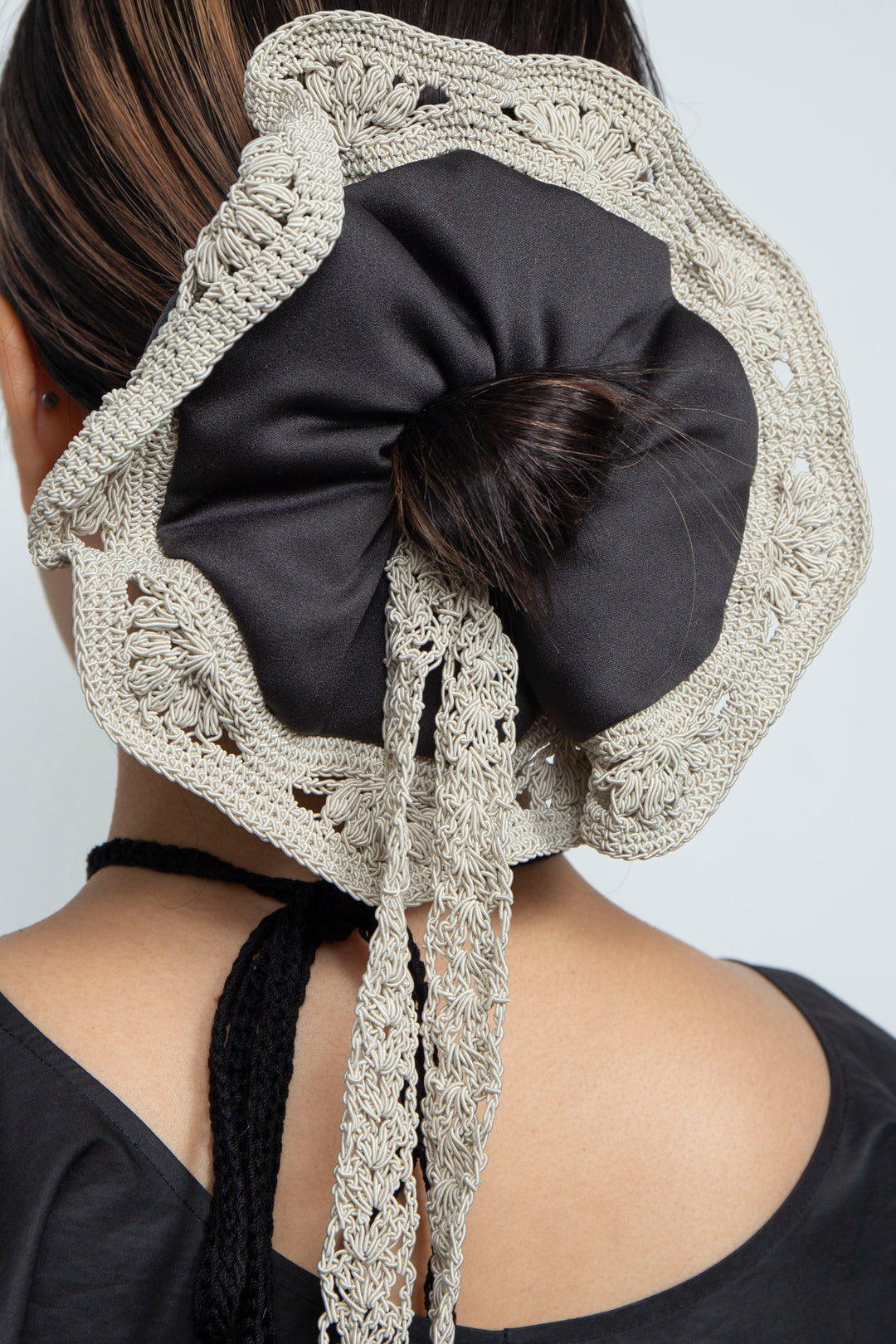 Crochet circle Scrunchie black