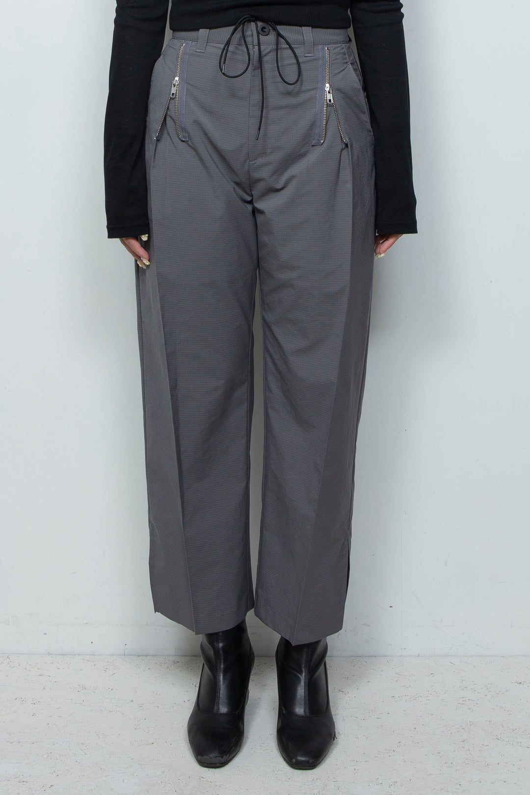 260107 PANTS GRAY