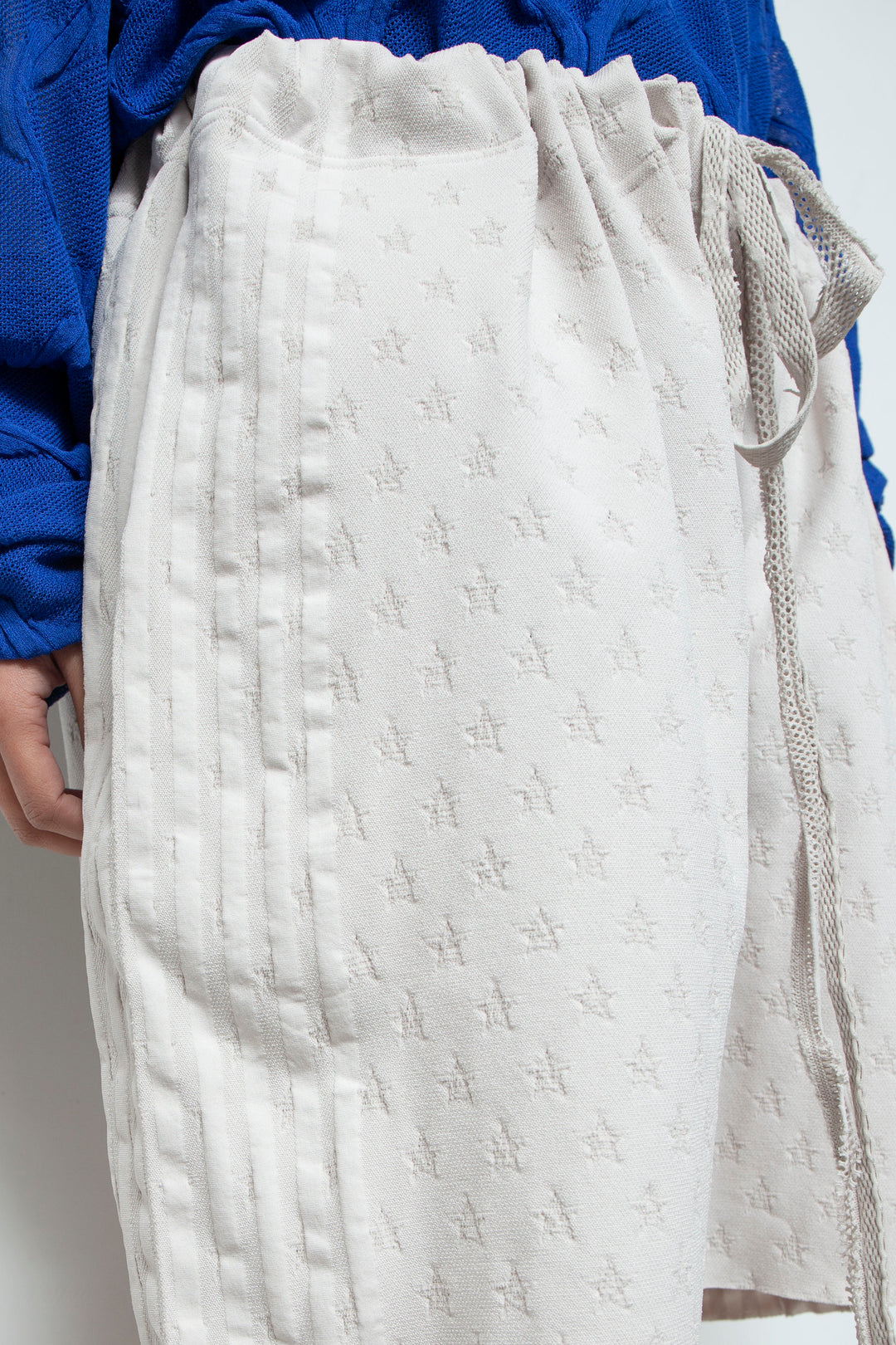 RELAXED SEAMLESS SHORTS White