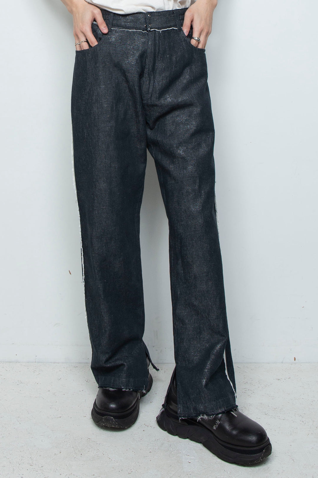 ホイルプリントローライズ5Pセミフレアパンツ BLACK FOIL