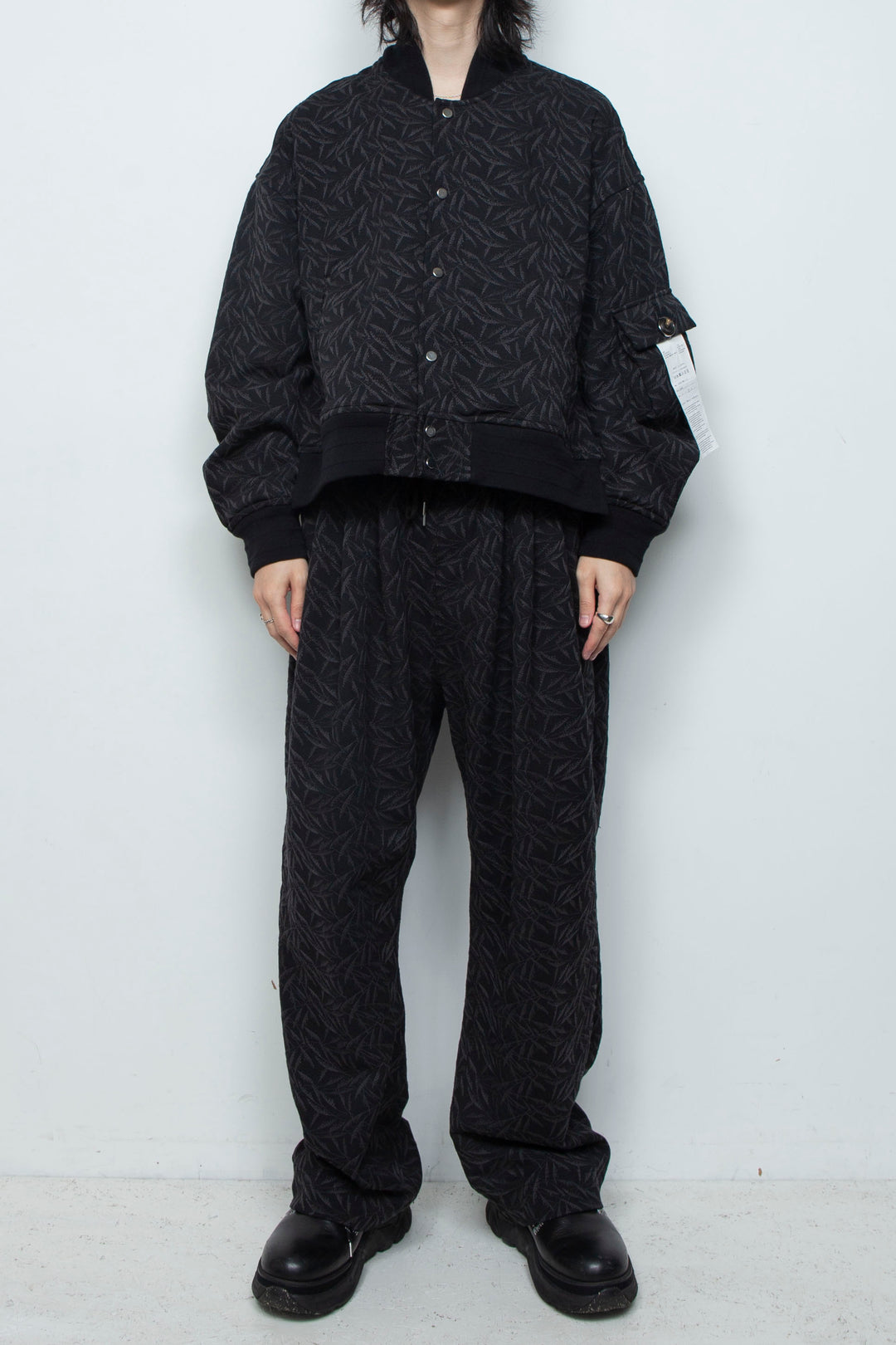 フルエンブロイダリージャージースタジアムブルゾン BLACK