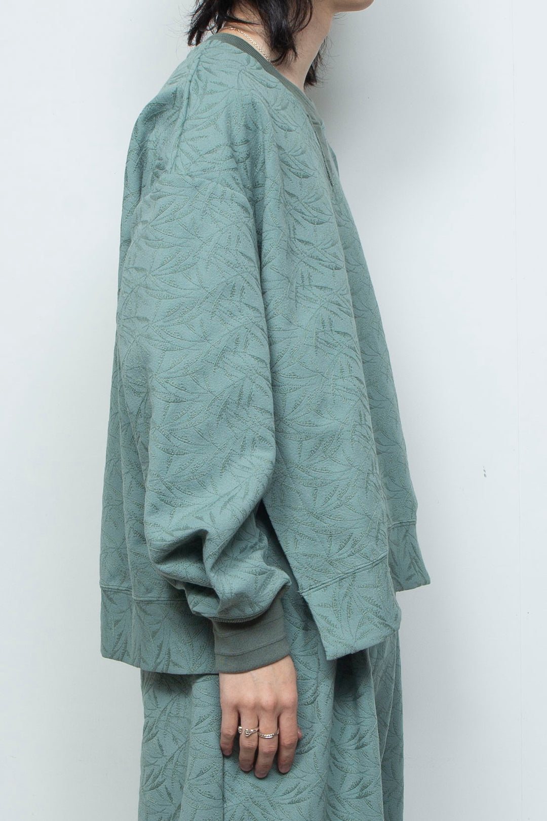 フルエンブロイダリージャージープルオーバー GLASS GREEN