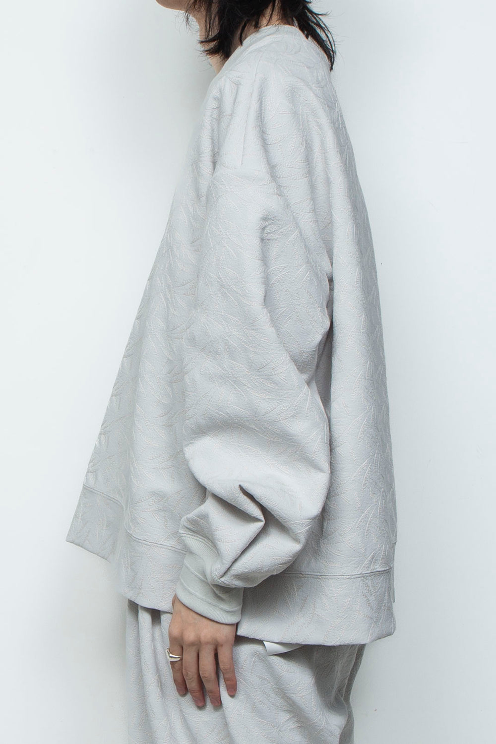 フルエンブロイダリージャージープルオーバー ICE GRAY