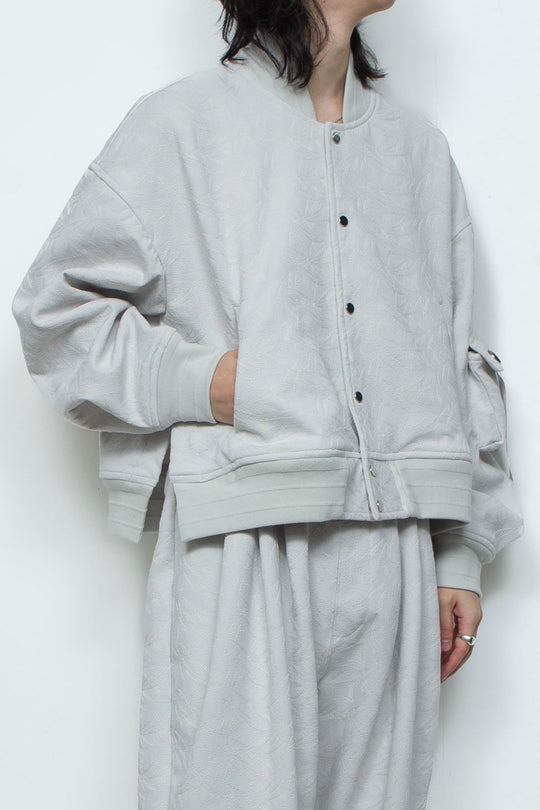 フルエンブロイダリージャージースタジアムブルゾン ICE GRAY