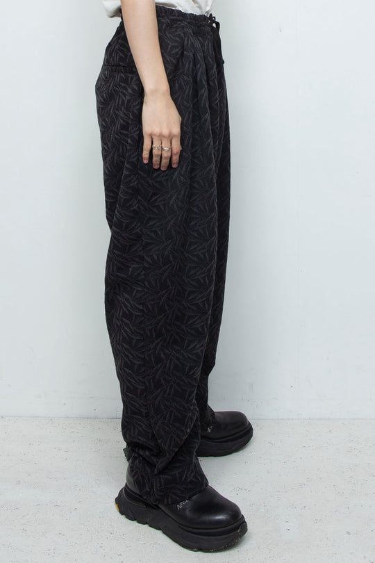 フルエンブロイダリージャージーイージーパンツ BLACK