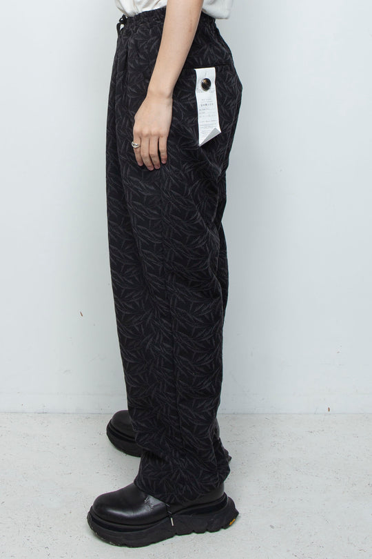 フルエンブロイダリージャージーイージーパンツ BLACK