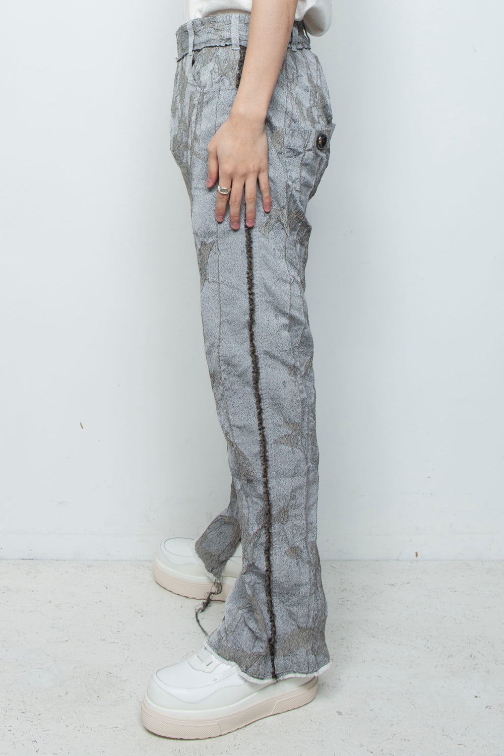 オリジナル蔦ジャガードローライズ5Pセミフレアパンツ IVY CONCRETE