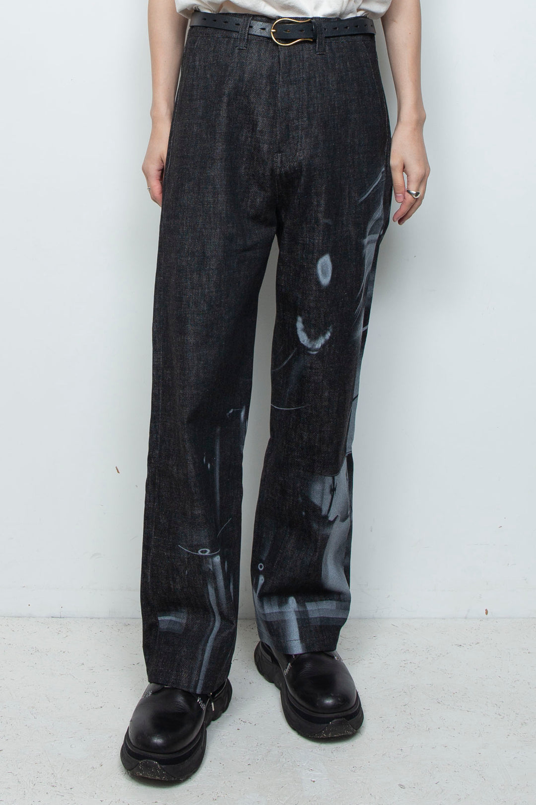 Escapist Denim (Leap Black)