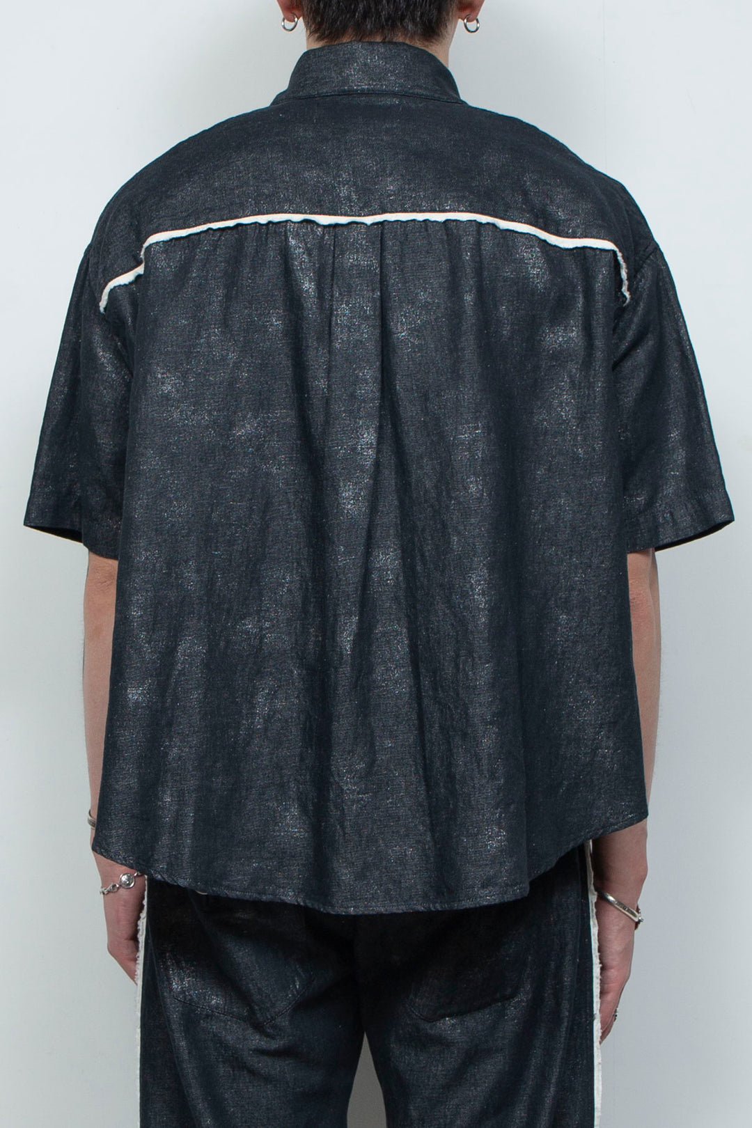 ホイルプリントショートスリーブコンパクトシャツ BLACK FOIL