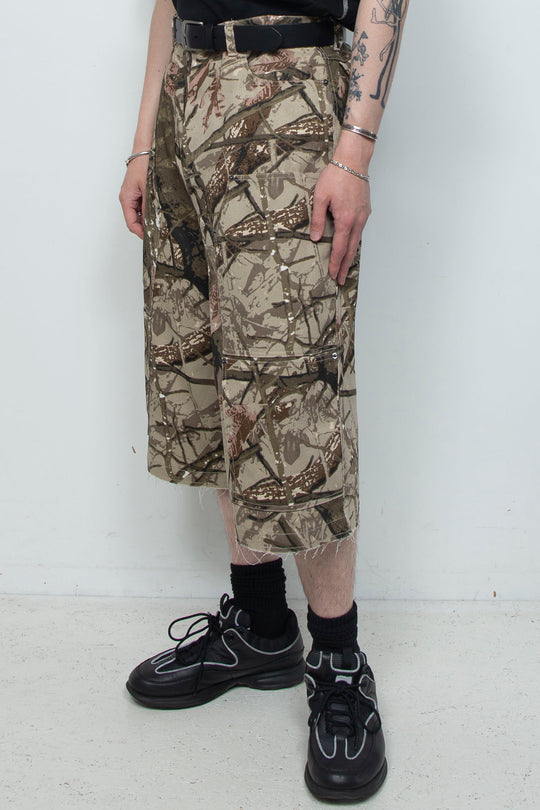 Camouflage Twill 9-Pocket Knee-Length Shorts BEIGE