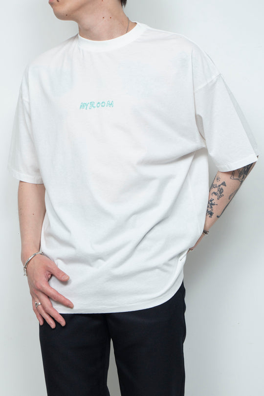 "TEE-NS".13 My Room Tee feat. MIO YAMAMOTO WHITE