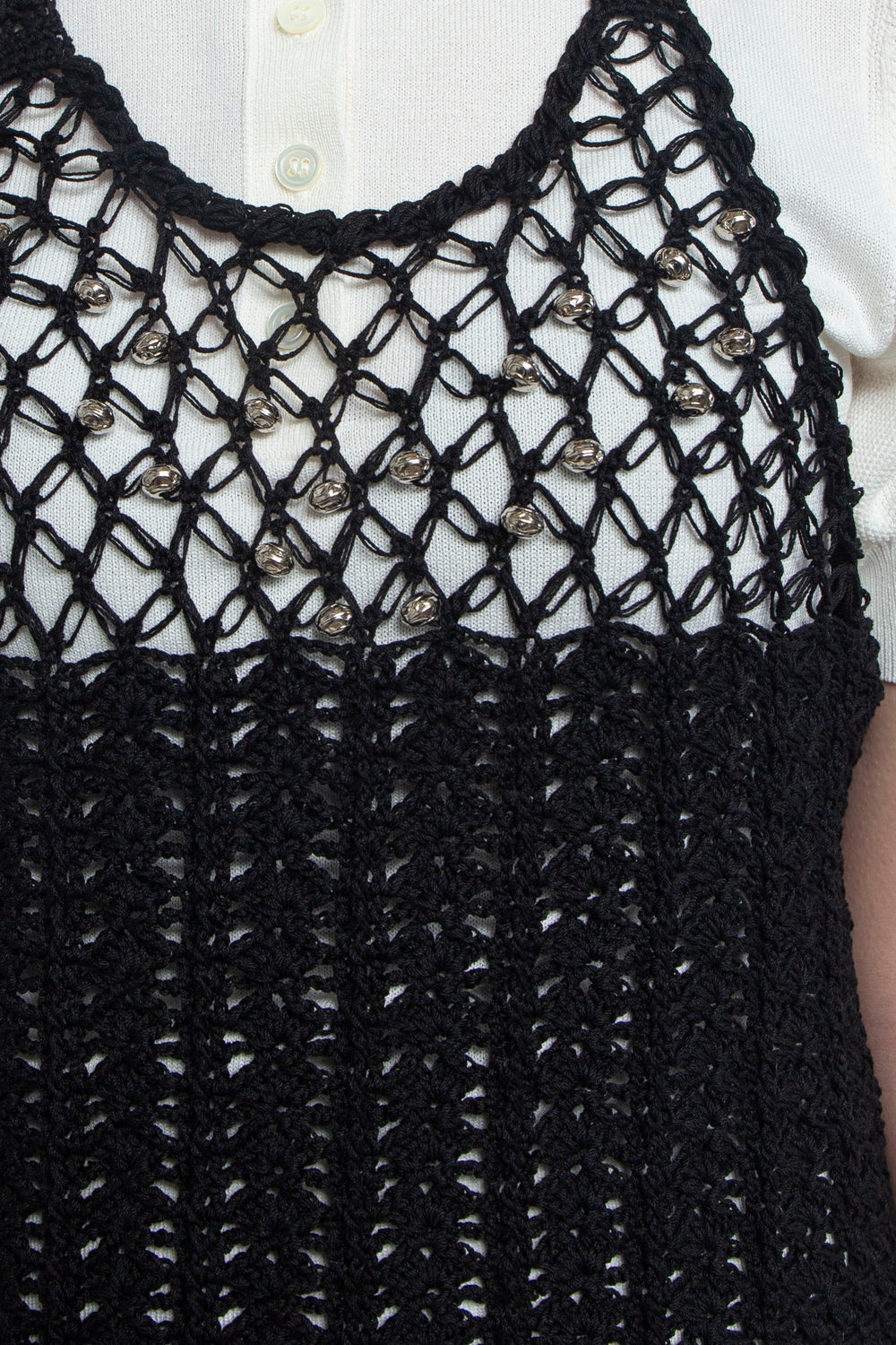 Lover’s knot & beads crochet top black