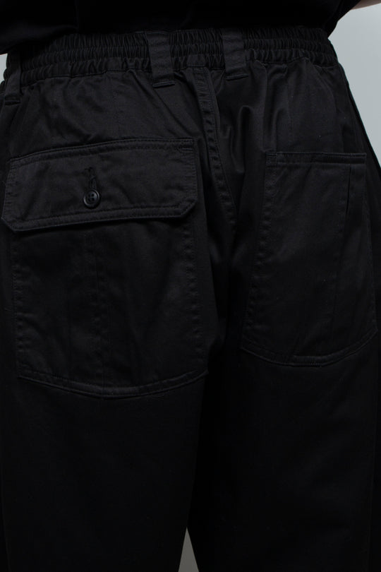 Box Pleats Half Pants Black