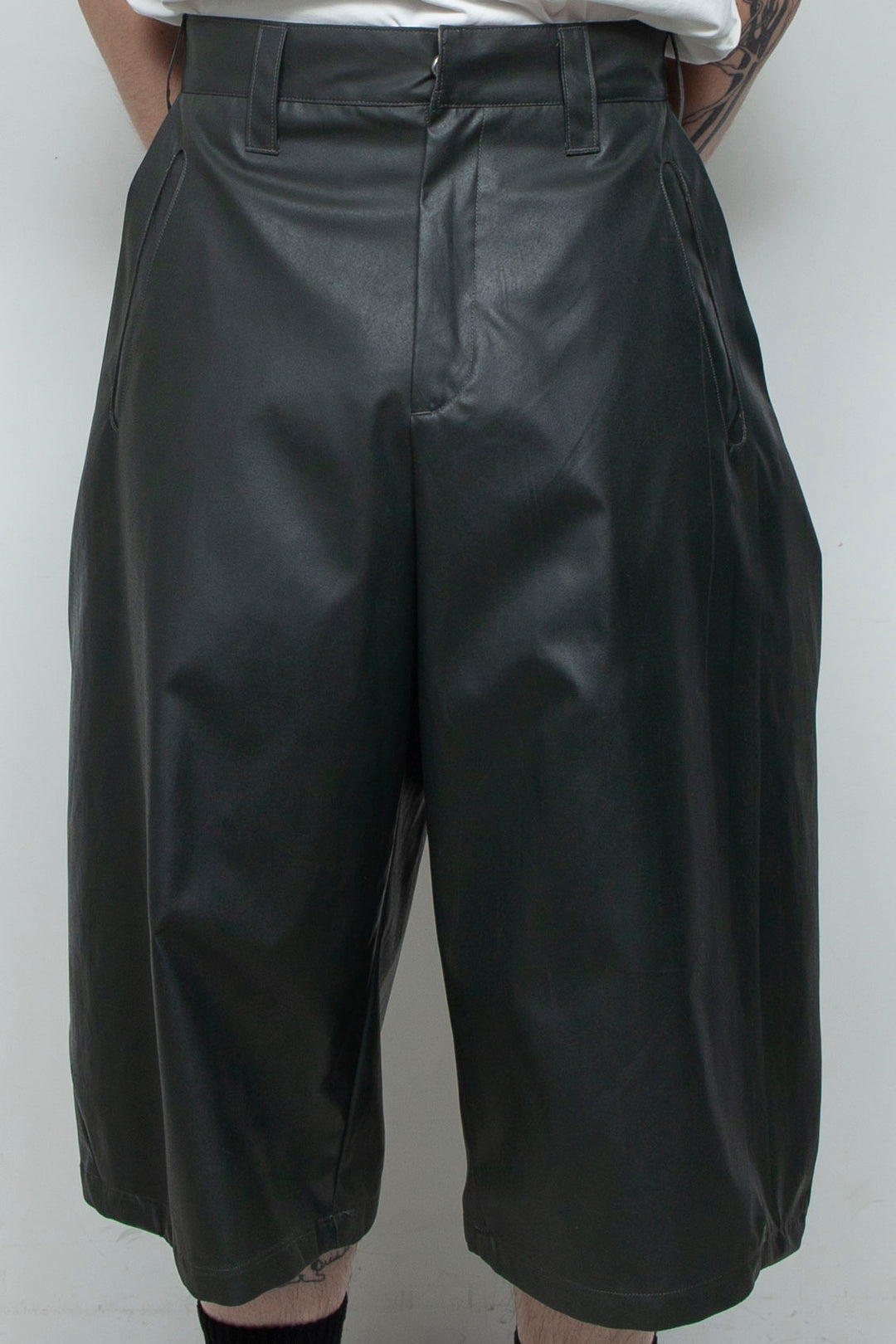 CONTRARY SHORTS GREEN