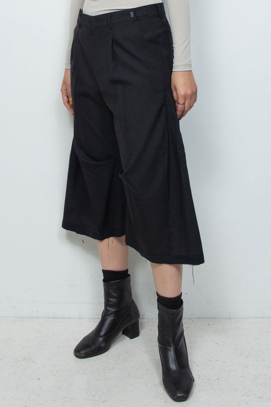 WOOL 3D SHAPE COCOON SHORTS