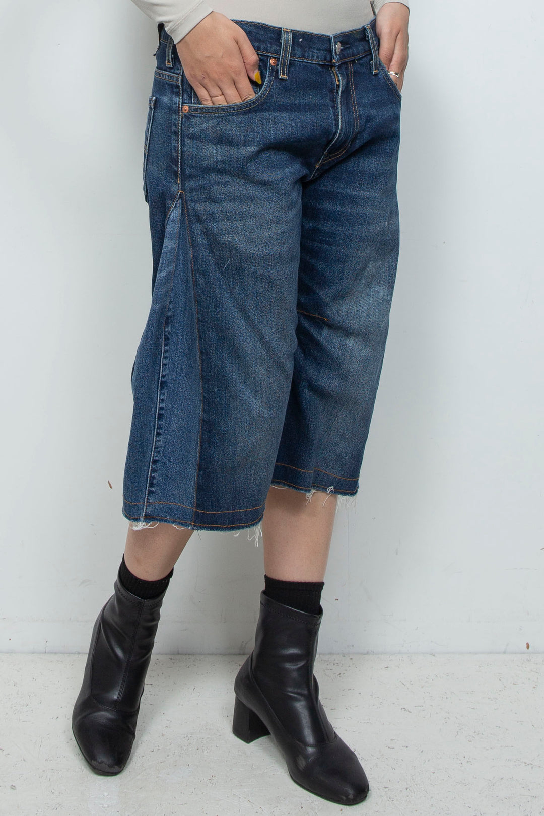 DENIM 3D SHAPE COCOON PANTS (SHORTS)
