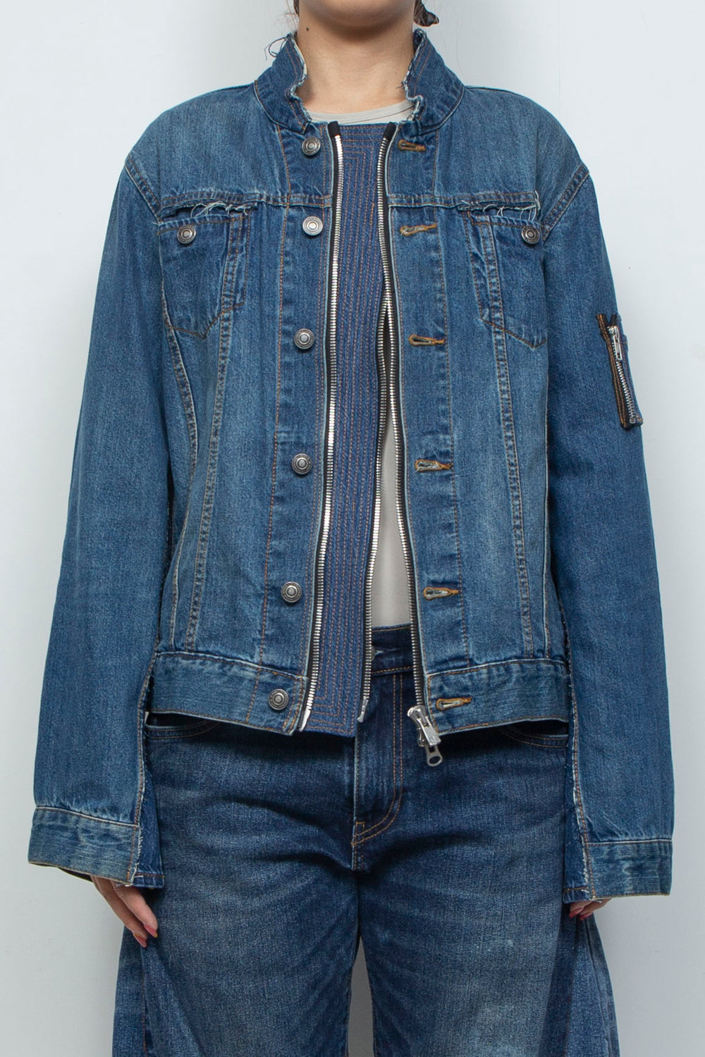 COLLARLESS ADJUSTABLE DENIM JACKET