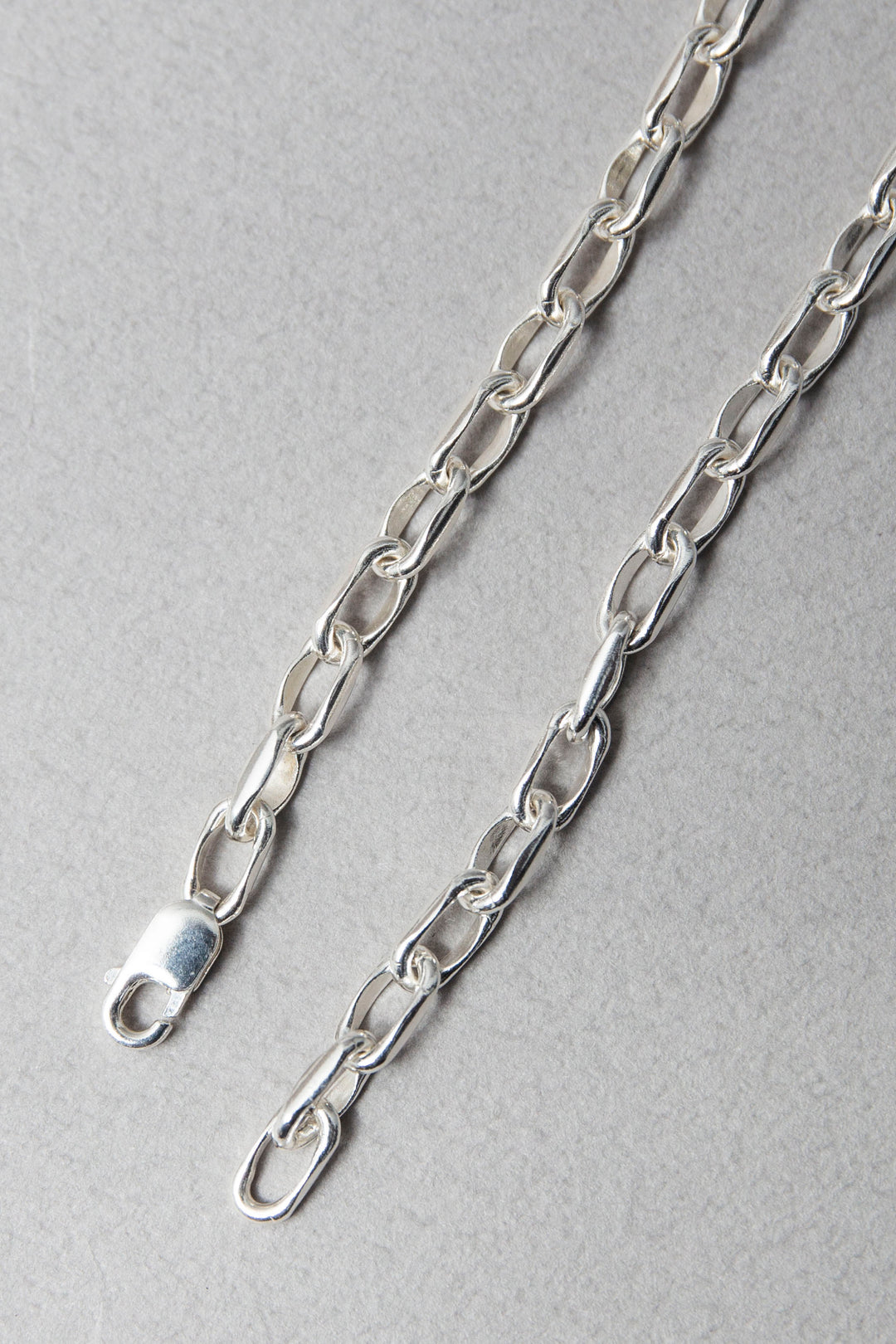 Chain / Necklace