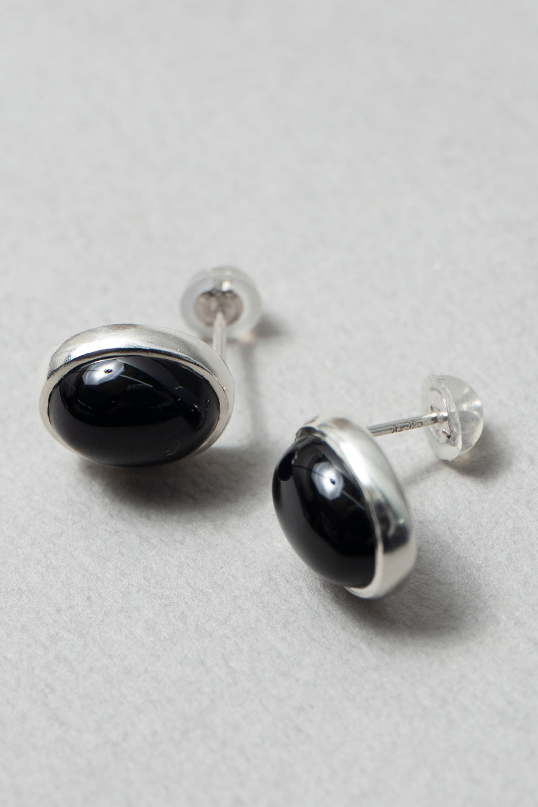 Onyx / Pierce