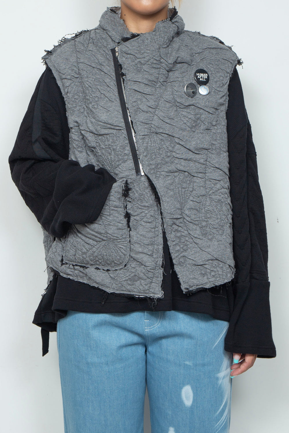 Anacro Vest (Tint Grey)