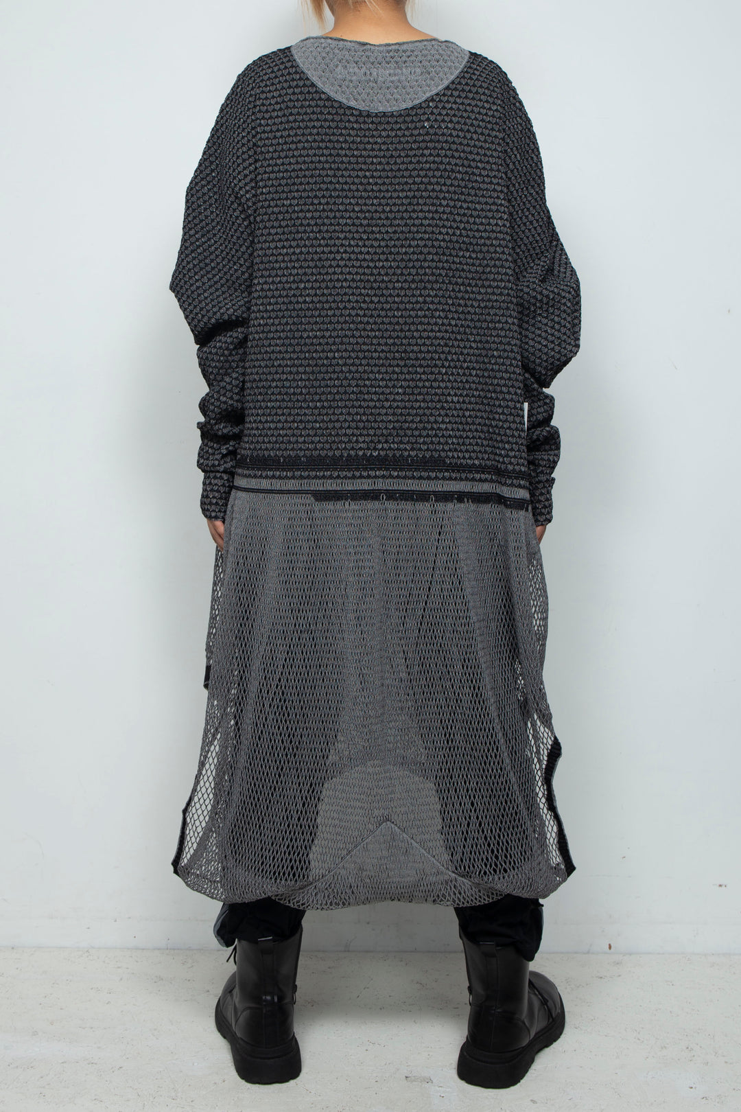 FOLD-OR-STRETCH FLOWER KNIT BLACK