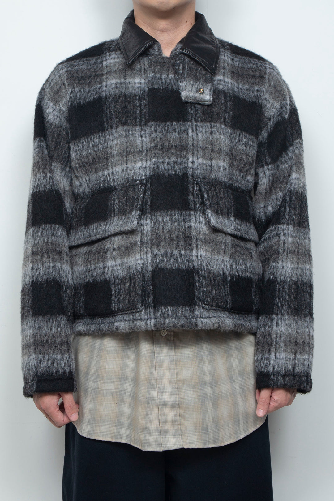 Shaggy Wool Check Ventilation Short Blouson BLACK