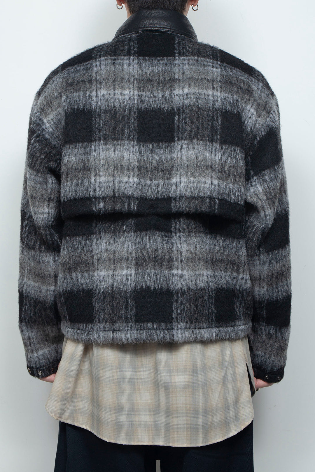 Shaggy Wool Check Ventilation Short Blouson BLACK