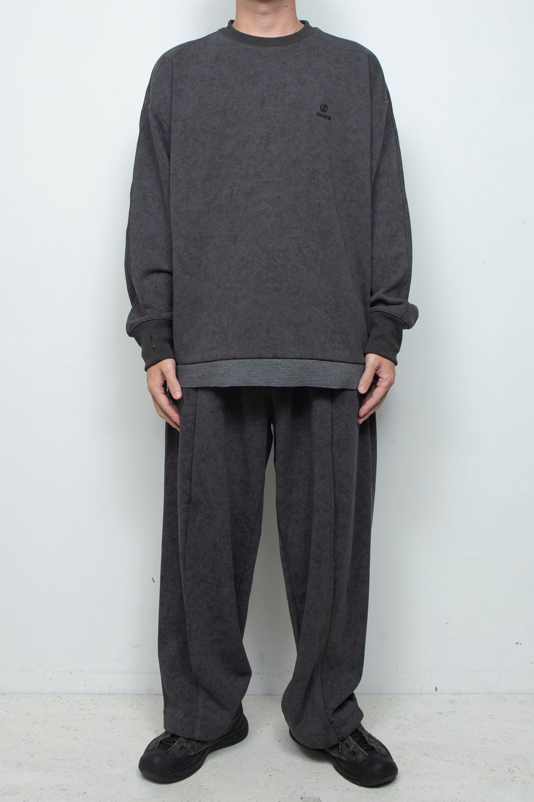 Batik-Dyed Thermal Layered Split Raglan Pullover CHARCOAL