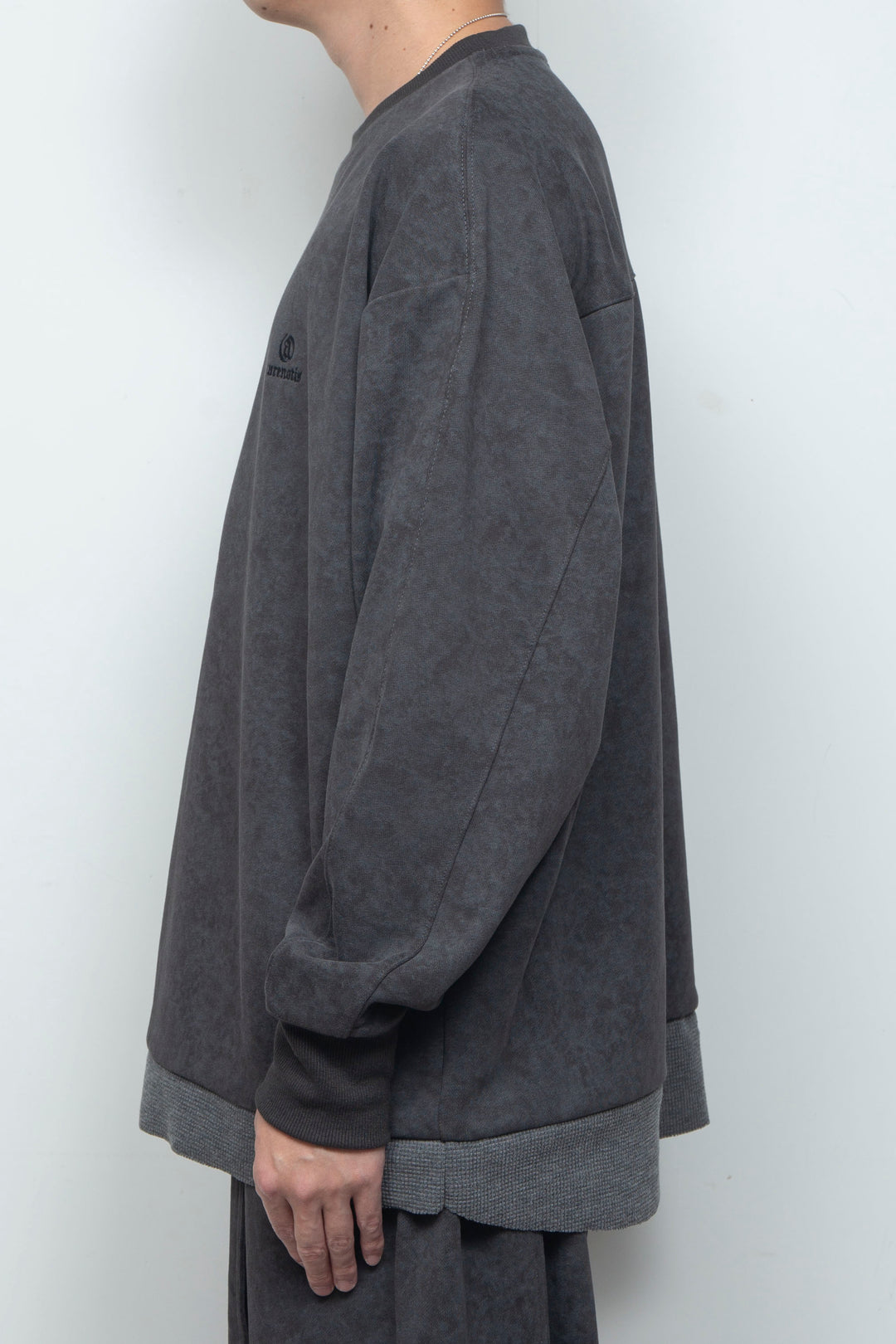 Batik-Dyed Thermal Layered Split Raglan Pullover CHARCOAL