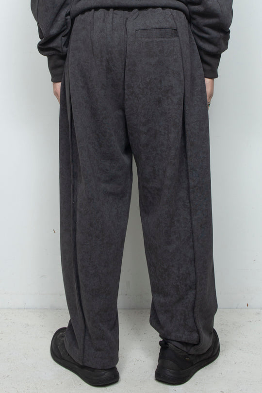 Batik-Dyed Layered Tuck Crescent Sweatpants CHARCOAL