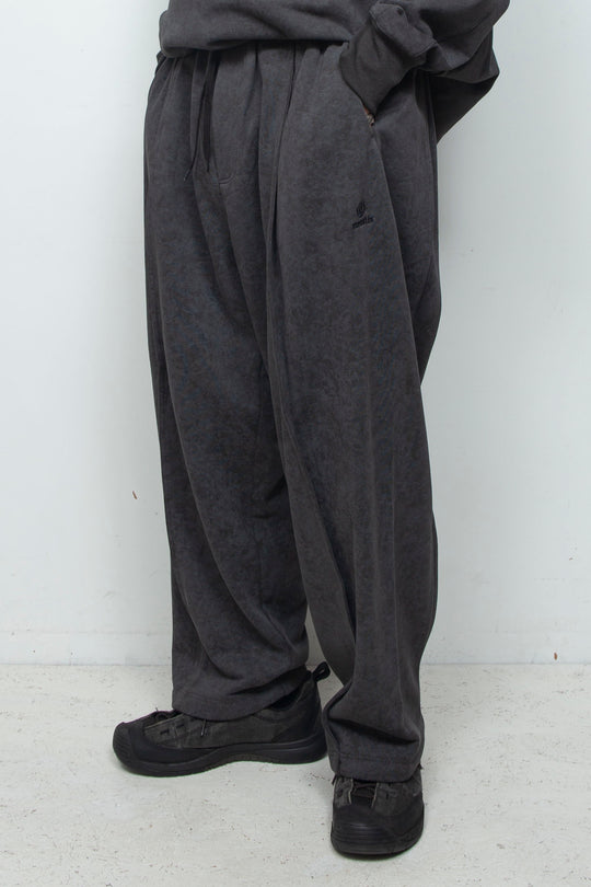 Batik-Dyed Layered Tuck Crescent Sweatpants CHARCOAL