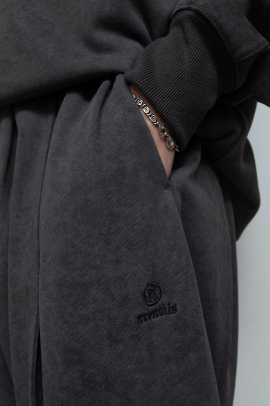 Batik-Dyed Layered Tuck Crescent Sweatpants CHARCOAL