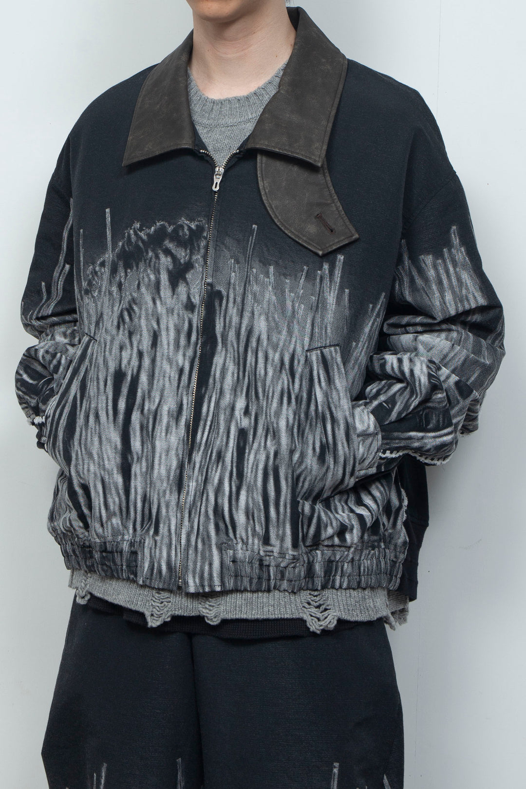 LB26AW-JK10-JQD BLACK and WHITE
