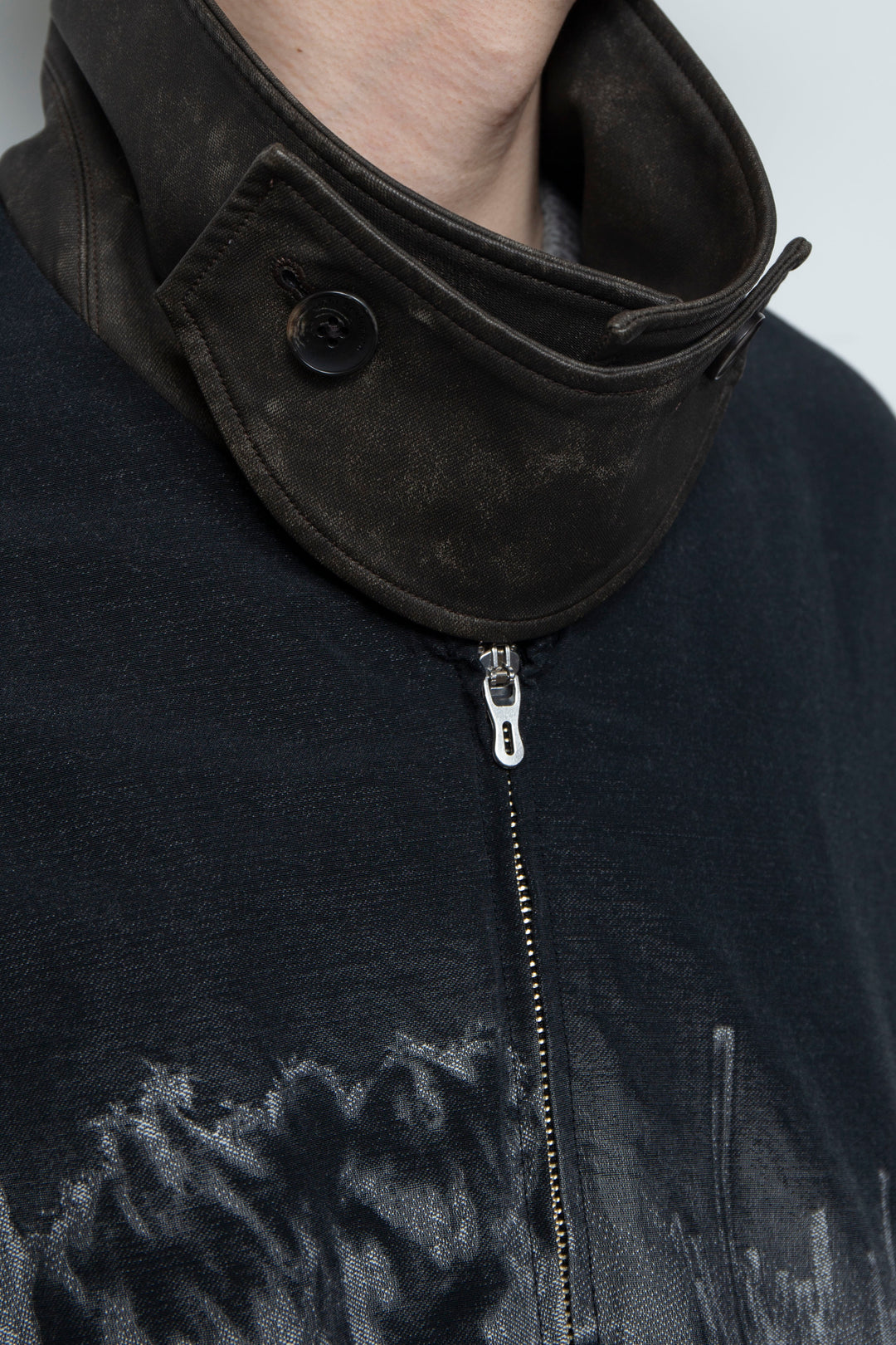LB26AW-JK10-JQD BLACK and WHITE