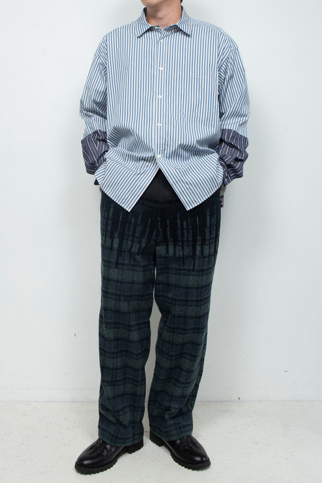 "ANAHEIM" Boundaries Embroidered Hunter Trousers NAVY