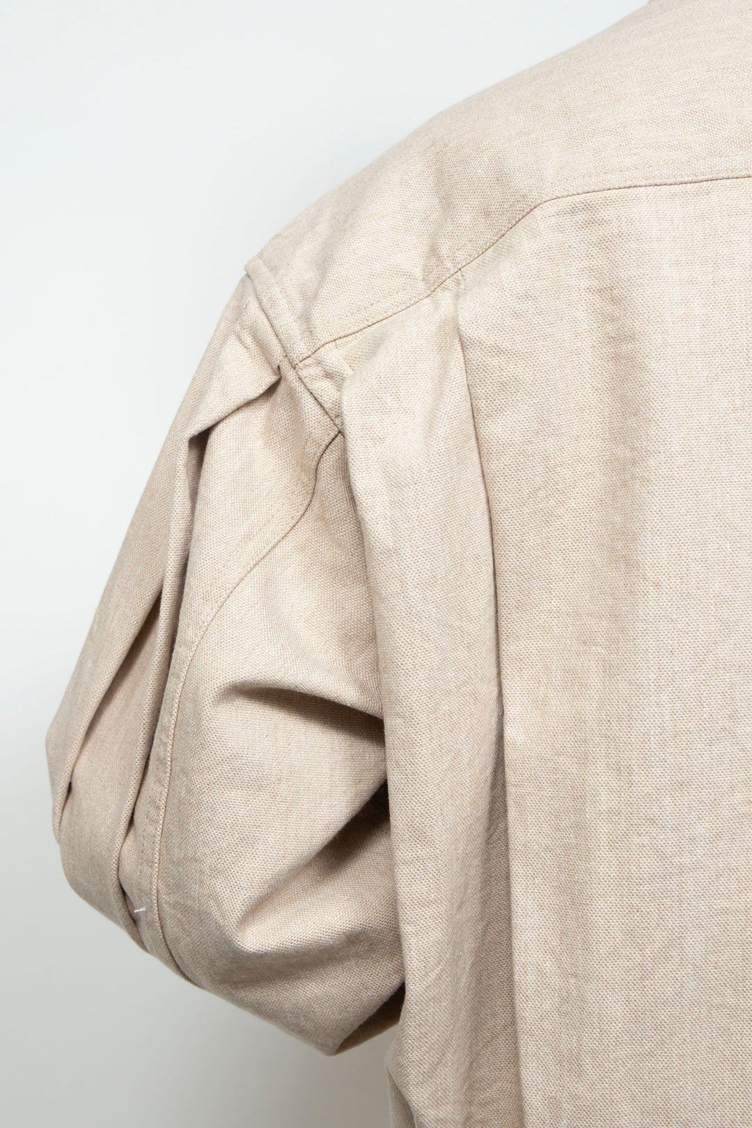 Oxford Pleated Jacket Beige