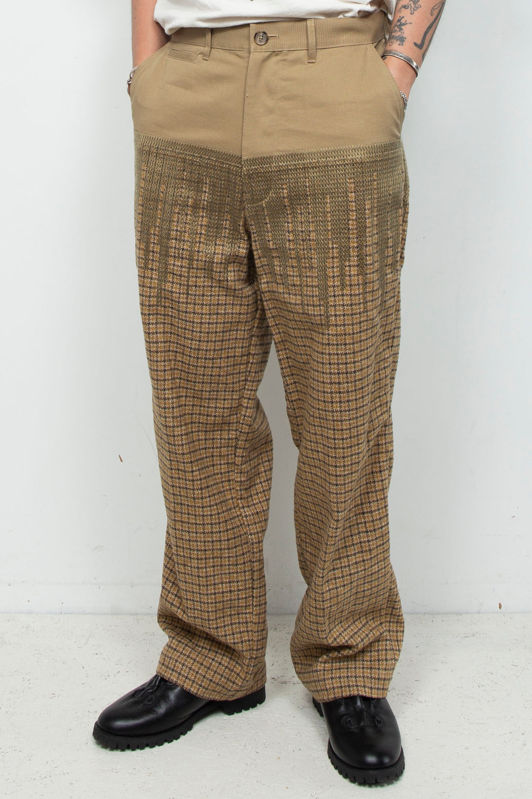 "ANAHEIM" Boundaries Embroidered Hunter Trousers BEIGE