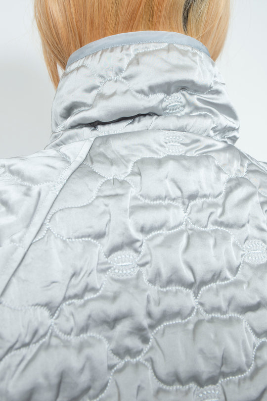 Sazanka cropped quilted satin jacket Ice gray