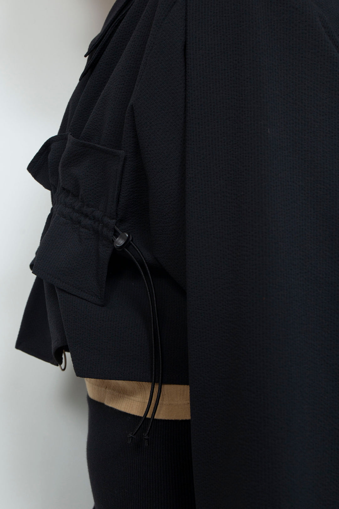Frill Gathered Cropped Shirt Jacket Black
