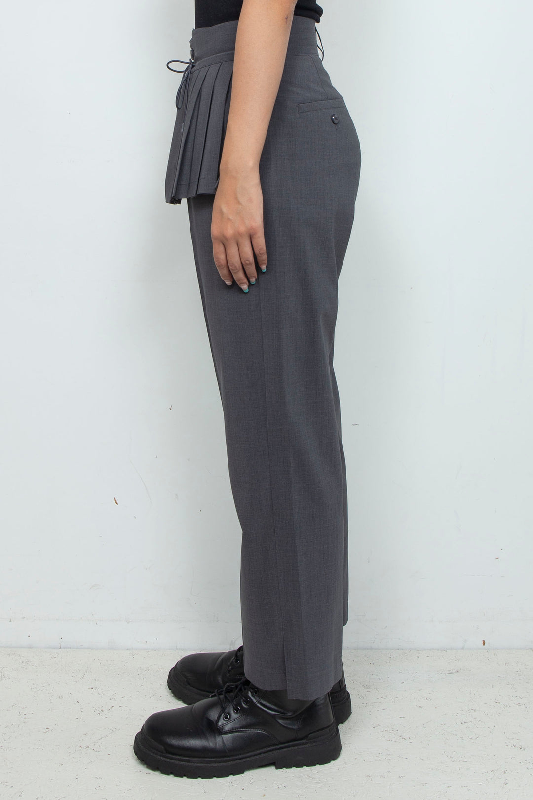 260202 PANTS CHARCOAL GRAY