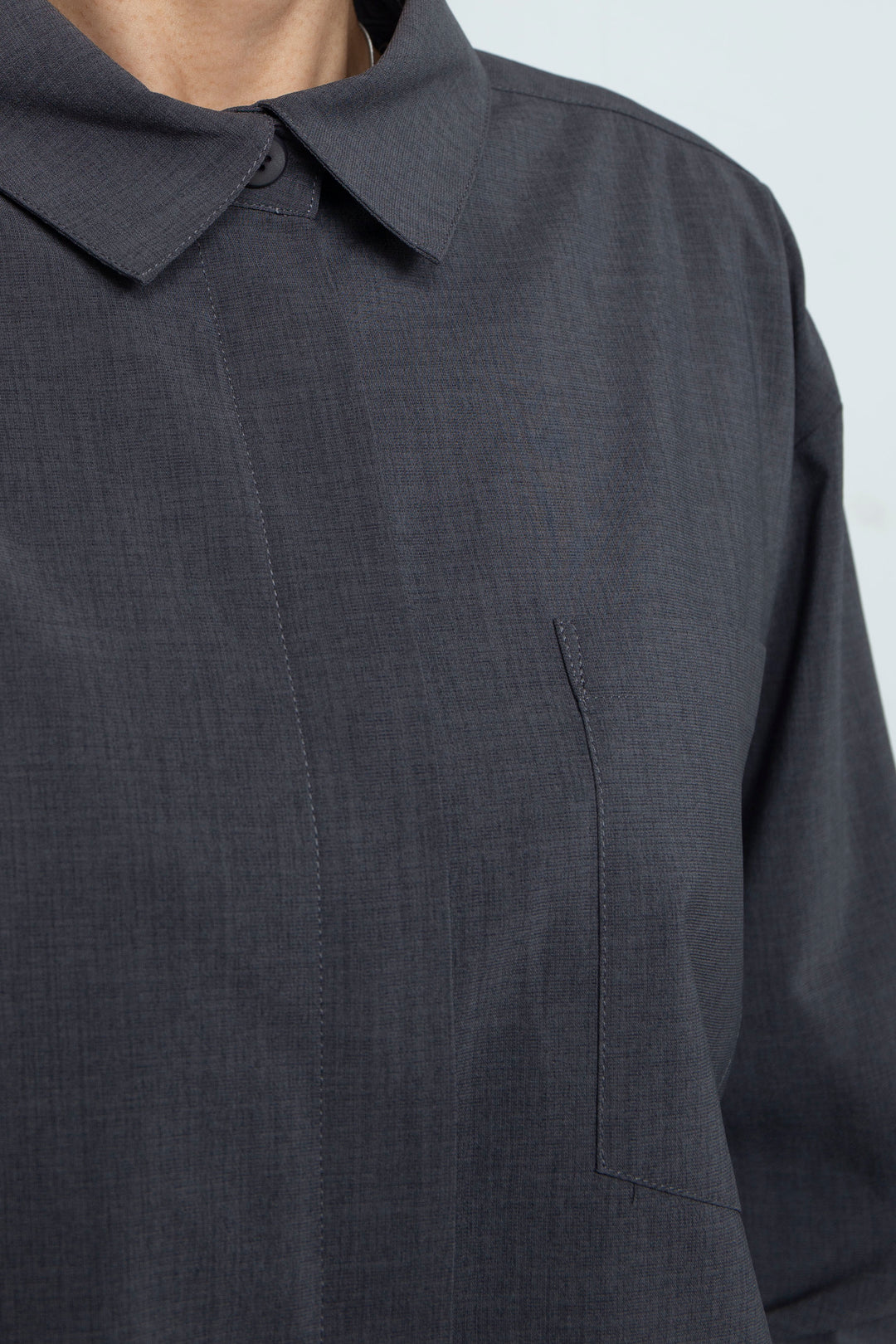 260201 SHIRT CHARCOAL GRAY