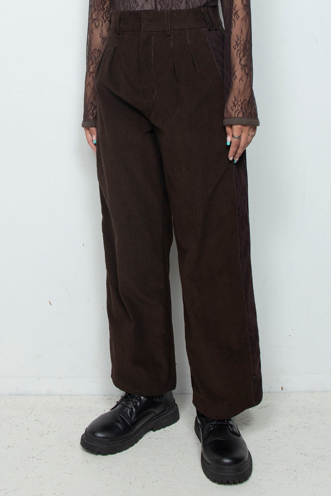 Trace Line Pants Brown