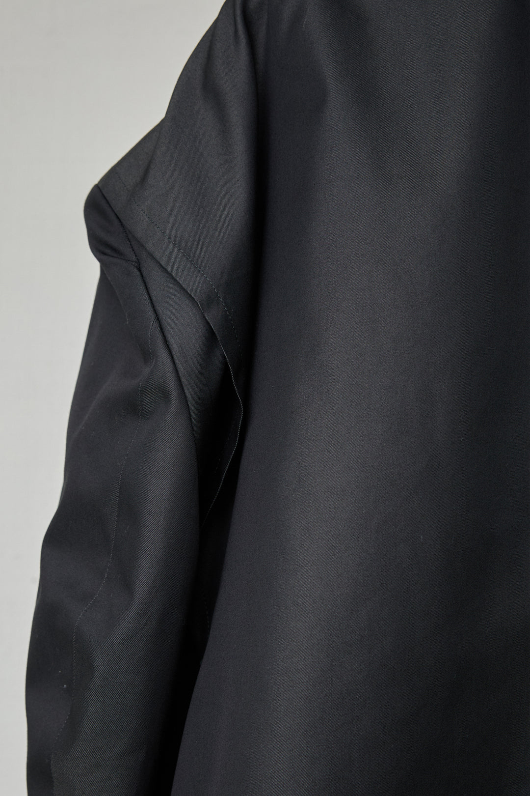 SERIOUS SQUARE GABARDINE BOX JKT