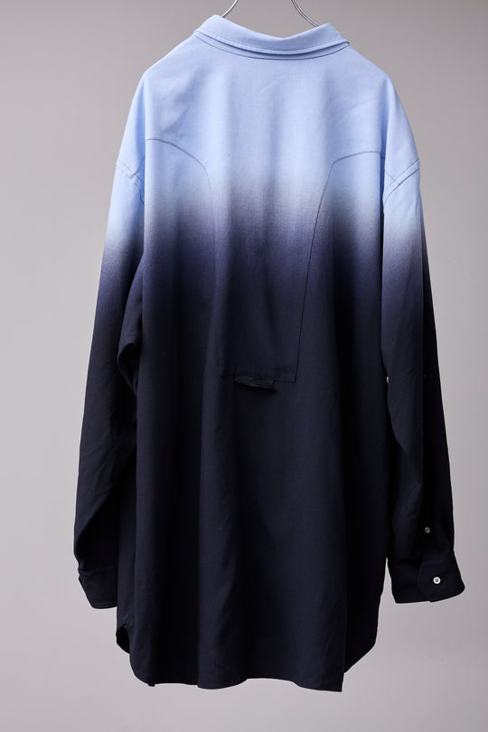 BEAUTIFUL GRADIENT DEFORMATION SHIRT BLUE