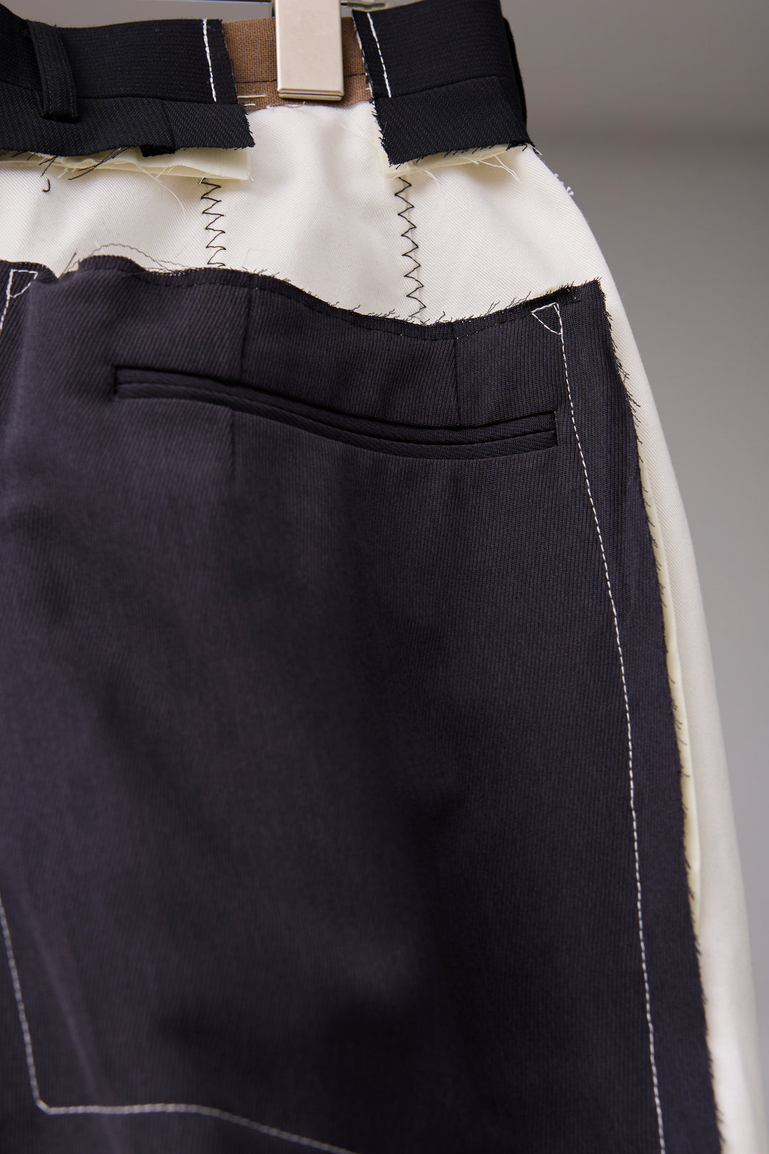 先行予約 SUPER WATER REPELLENT CHINO CLOTH HAND STITCHED BASTING TROUSERS