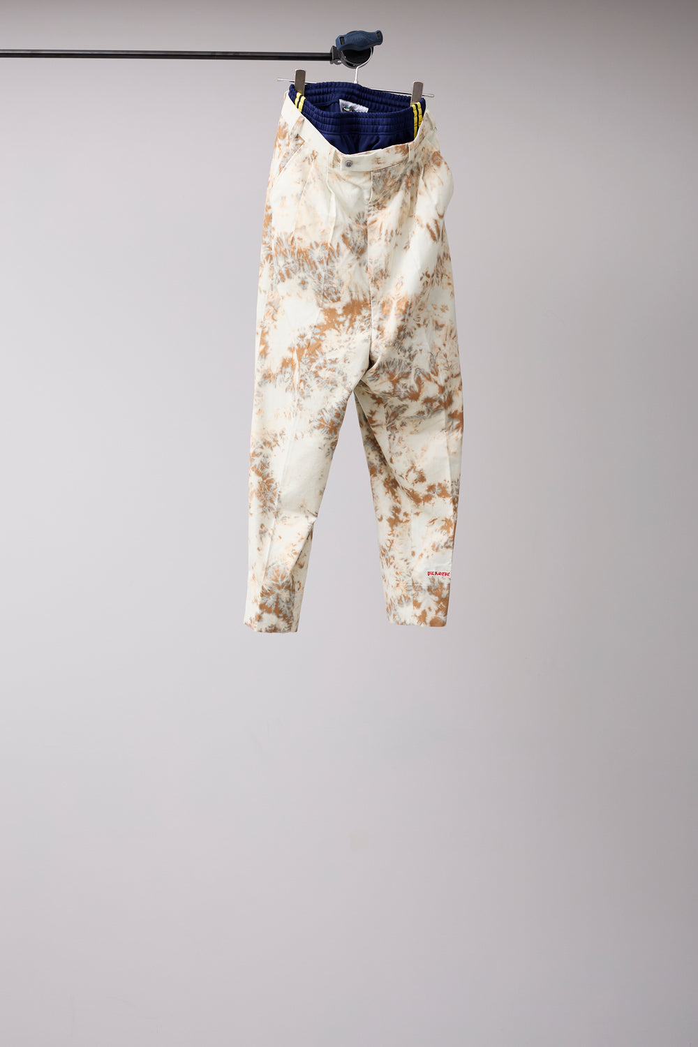 先行予約 IRREGULARLY DYED BLEACHED SUMMER CORDUROY LAYERED SAROUEL TROUSERS