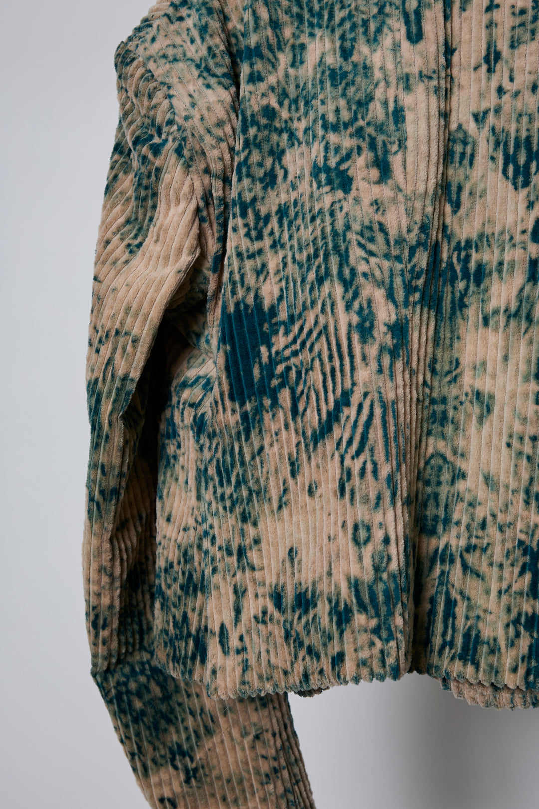 ROUND SILHOUETTE SHORT JK DYE BLEACH GREEN