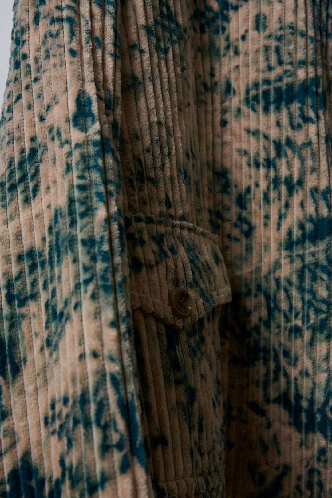 ROUND SILHOUETTE SHORT JK DYE BLEACH GREEN